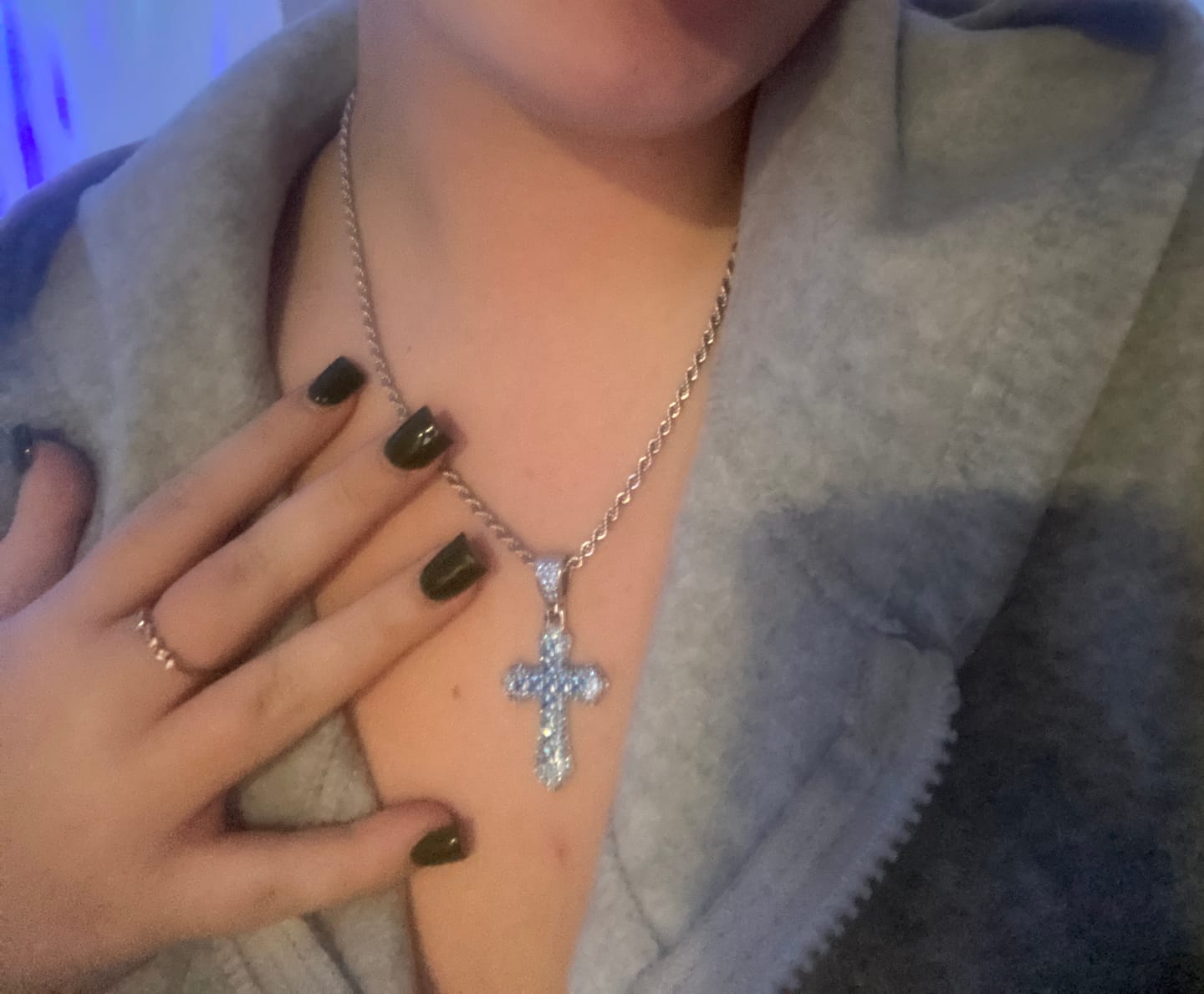 Customer photo review of BLUE CROSS PENDANT. - WHITE GOLD