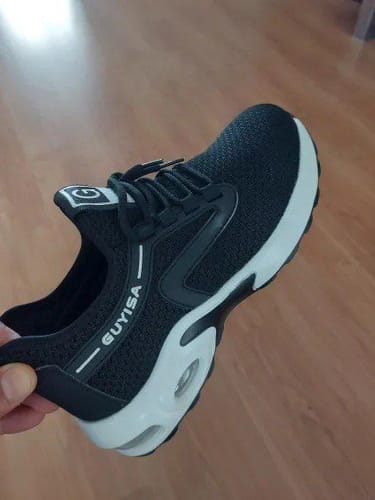 Customer photo review of SafeTrek - Orthopädischer Arbeits- & Sicherheitsschuh