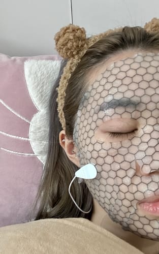 Customer photo review of 二代微電流蛋白機＋多因子超導修護面膜（含撫紋脖膜）