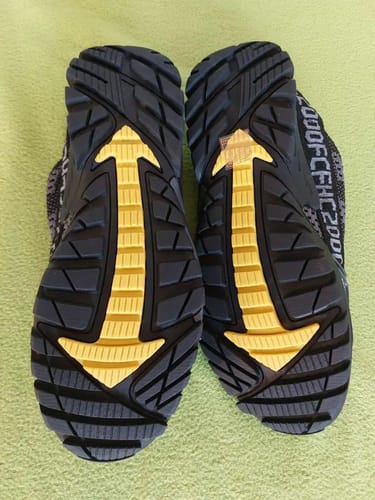 Customer photo review of WildWalker - Orthopädischer Lauf- & Wanderschuh