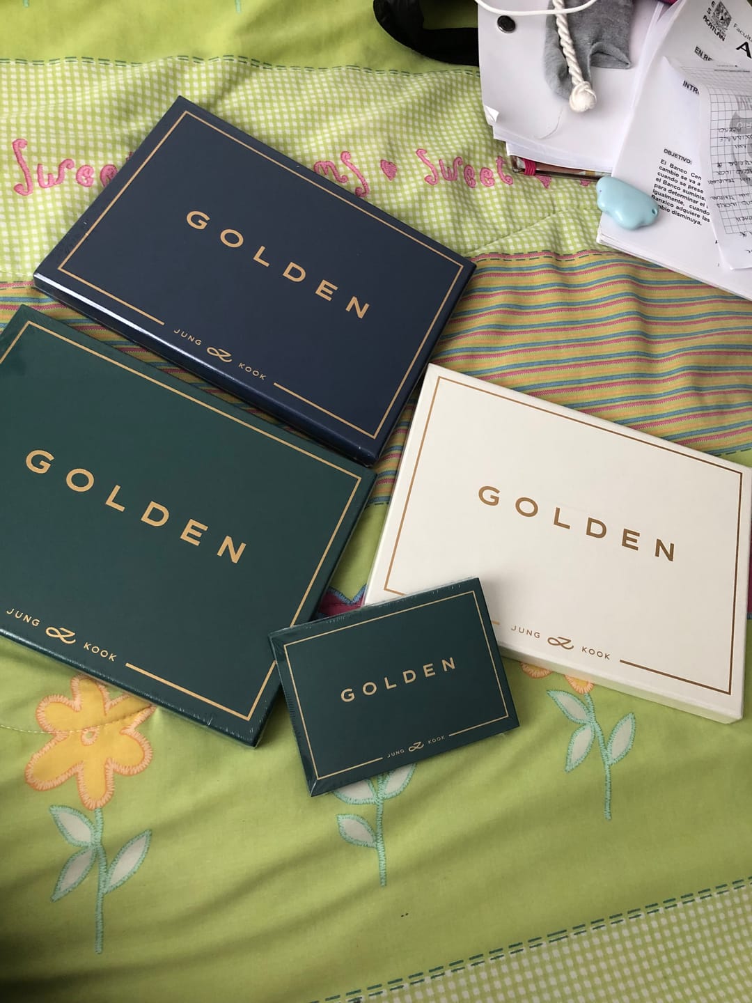 Customer photo review of BTS JUNGKOOK - GOLDEN 1ST SOLO ALBUM WEVERSE ALBUMS VER. NO P.O.B VER.