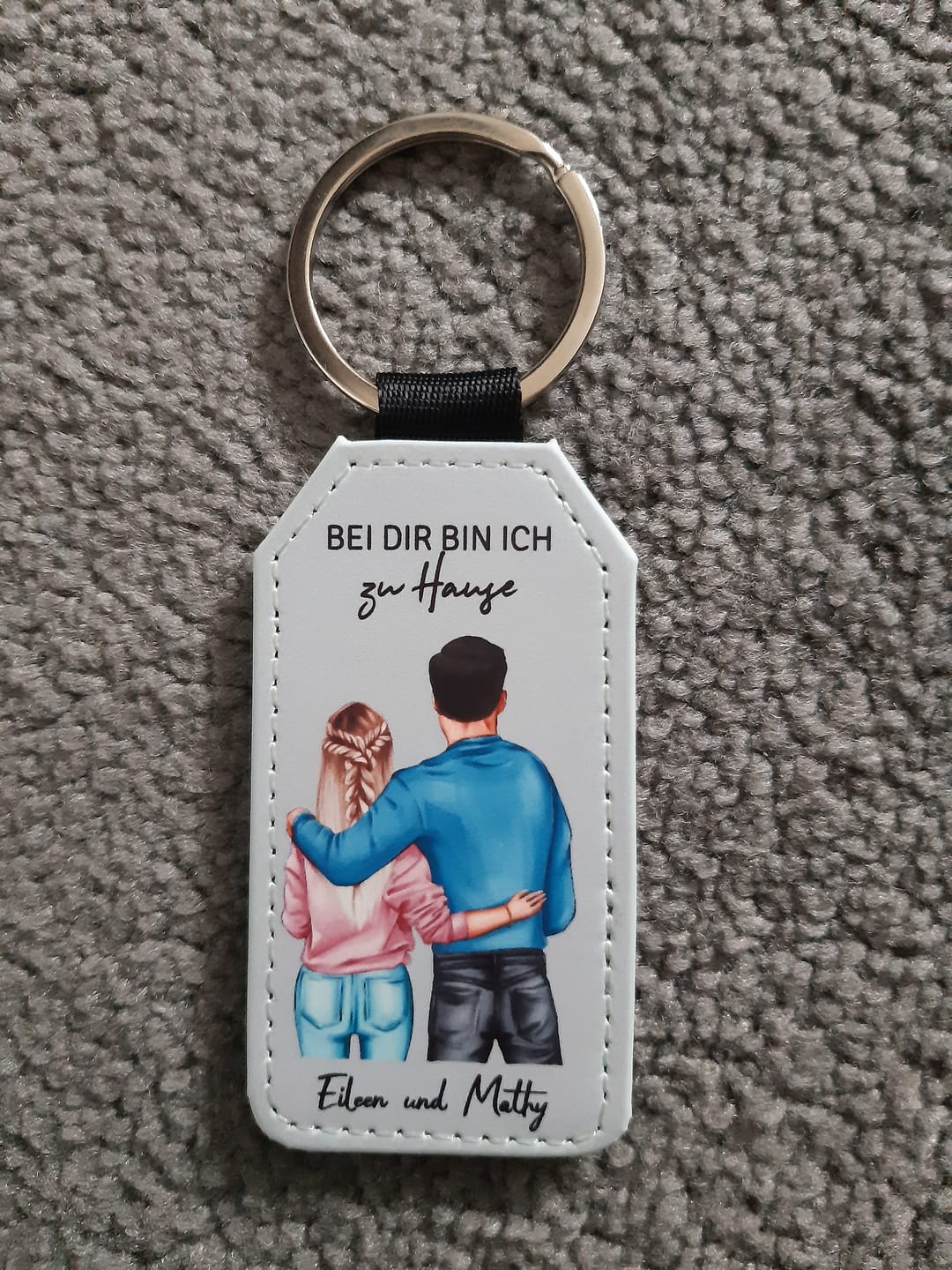 Customer photo review of Pärchen - Personalisierter Schlüsselanhänger aus Kunstleder