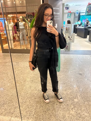 Rafaela M. review of Calça Jeans Mom Jequitibá Preto image 1 out of 5