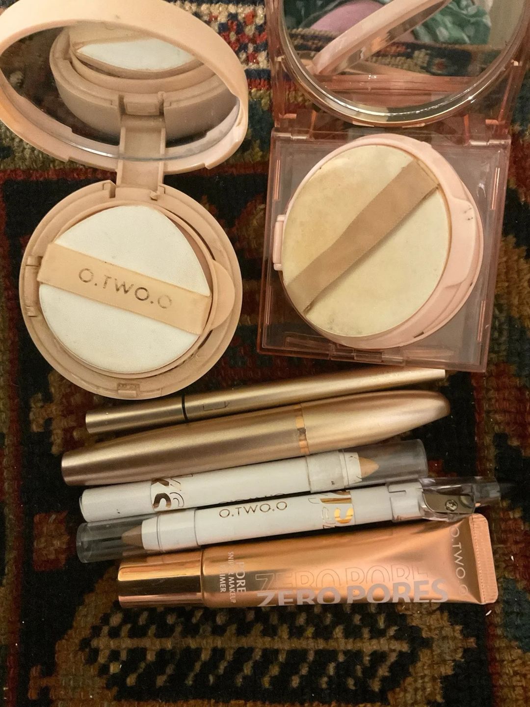 Customer photo review of O.TWO.O GOLD EMBROIDERY EYELINER