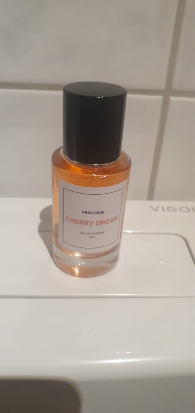 Customer photo review of CHERRY DREAM