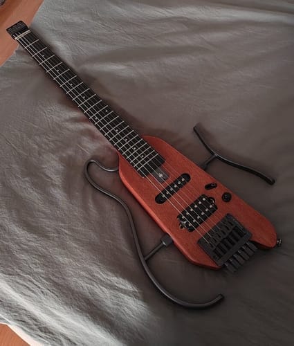 Customer photo review of Donner HUSH-X Electric Guitar Kit for Travel