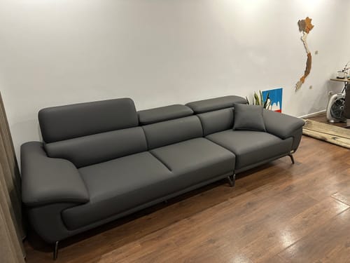 Customer photo review of PERRY - Sofa văng da 3 chỗ tựa gật gù