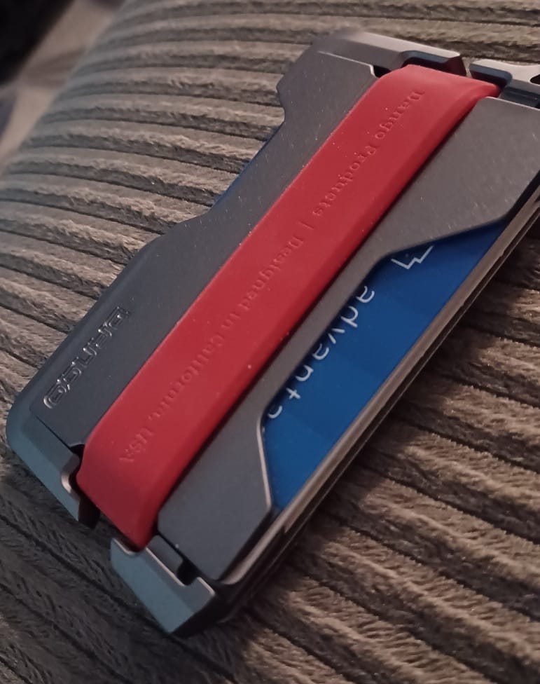 Customer photo review of D01 DAPPER™ WALLET - SPECIAL EDITION - SLATE GREY