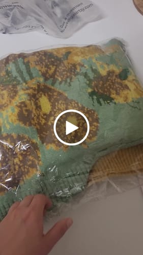 Customer video review of Van Gogh Vintage Cardigan Knit Sweater