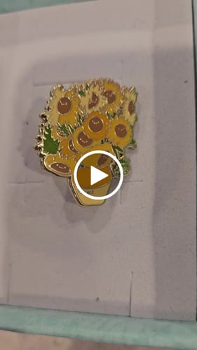 Customer video review of Van Gogh sunflower Enamel Pin