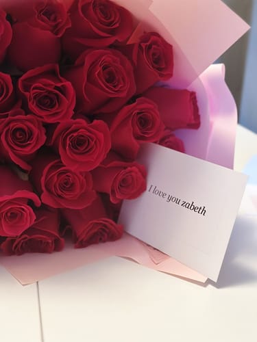 Customer photo review of Hot Pink Rose Bouquet