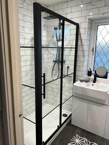 Customer photo review of Hudson Reed Apex Matt Black Sliding Shower Enclosure - 1200 x 800mm