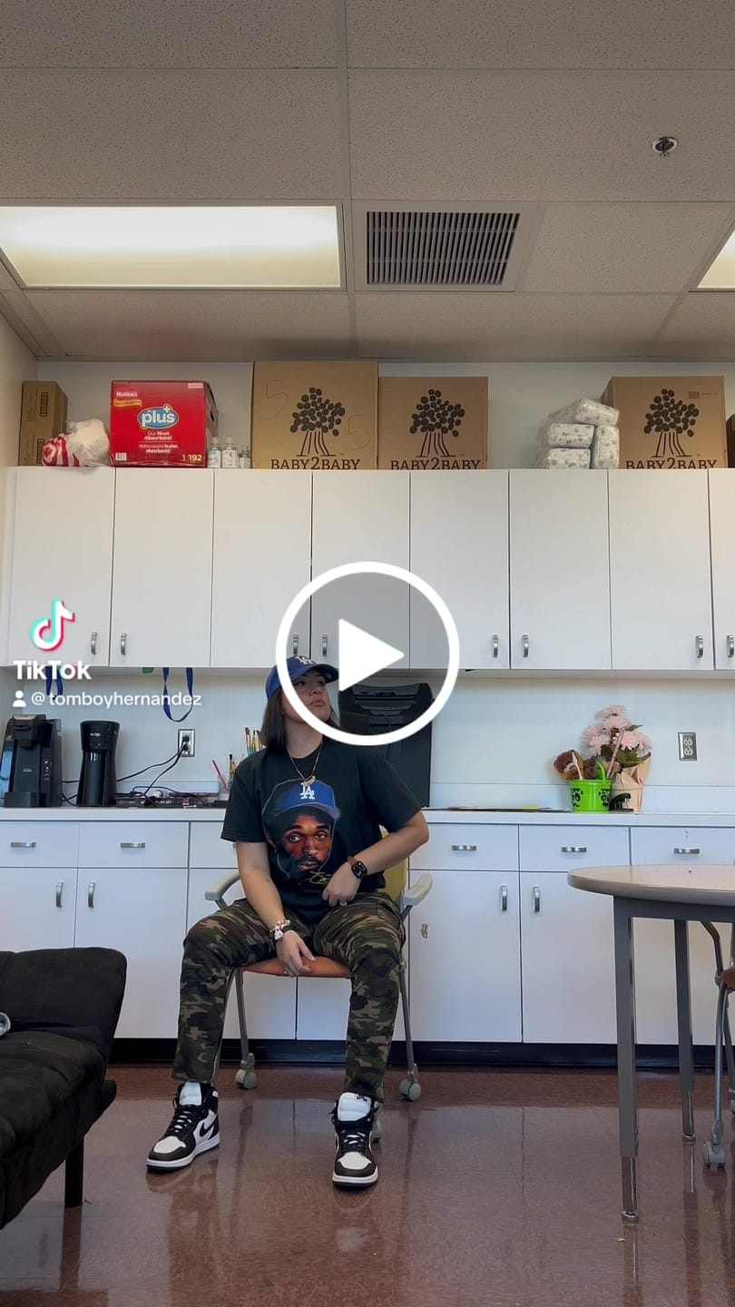 Customer video review of Kobe Face in LA Hat Shirt