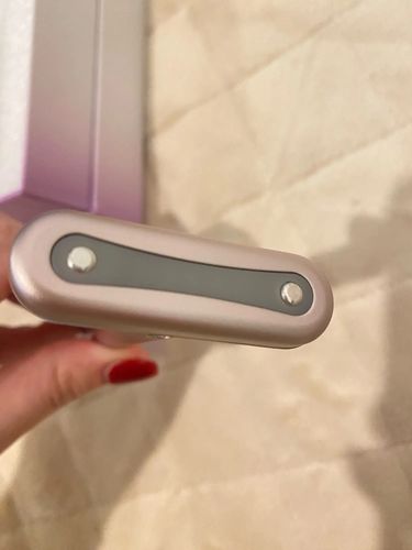 Customer photo review of LUMEVA™ 4 in 1 Renewal Magic Wand