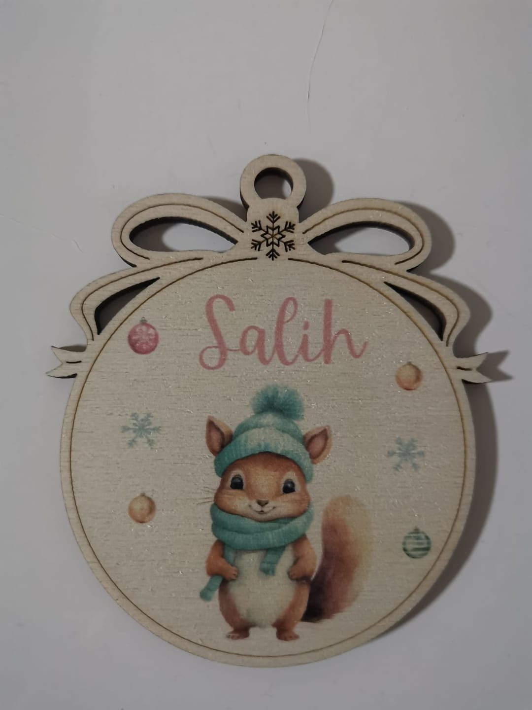 Customer photo review of Weihnachtskugeln Bär aus Holz personalisiert Tierfamilie