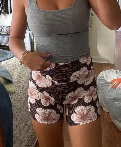 Customer photo review of 4" Biker Short - Brown Wild Thing