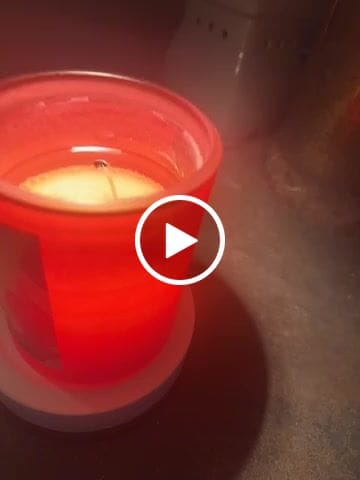 Customer video review of Freshly Cut Roses (Candle)
