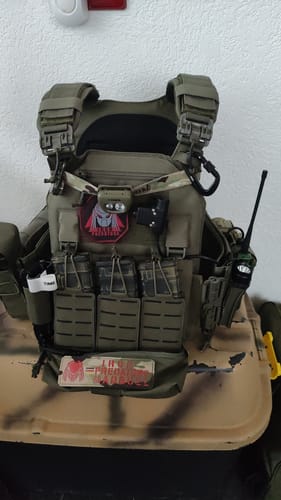 Customer photo review of SHIELD Germany Plattenträger BRAVO Steingrau Oliv - bis SK4 / NIJ IV