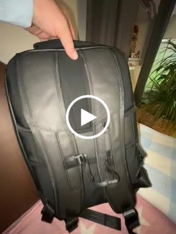 Customer video review of Backpack – optional with laptop compartment (Tech-Sleeve)
