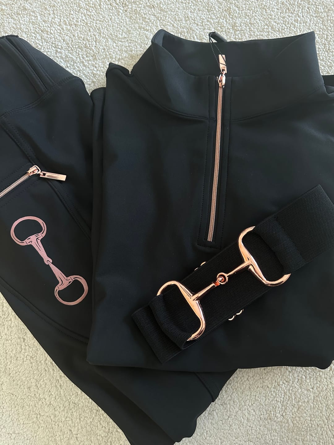 Customer photo review of KYLIE - EQUESTRIAN BASE LAYER LONG SLEEVE | BLACK " ROSE GOLD" TECHNICAL STRETCH
