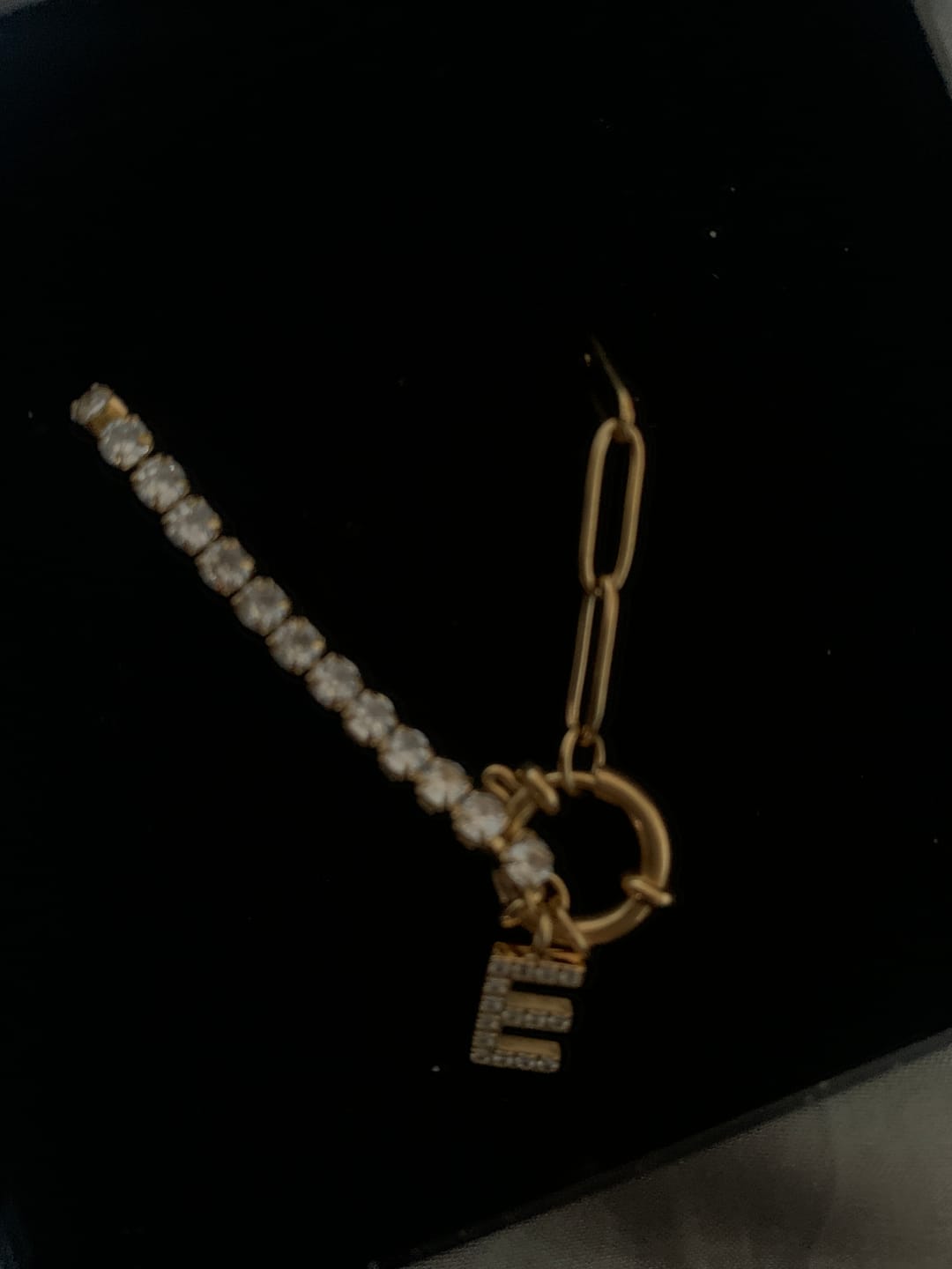 Customer photo review of Tennis Letter Armband | 18K vergoldet