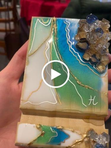 Customer video review of SILVER REFLECTIVE CRUSHED GLASS