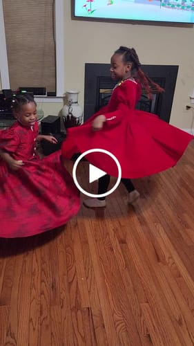 Customer video review of Girl Christmas Dress Girl Communion Dress Baby Girl Red Formal  Puff Sleeve Large Skirt Dress