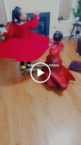 Customer video review of Girl Christmas Dress First Communion Dress Girl Elegant Pageant Dresses Baby Girl Red Long Sleeve Fluffy Princess Dress