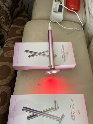 Customer photo review of LUMEVA™ 4 in 1 Renewal Magic Wand