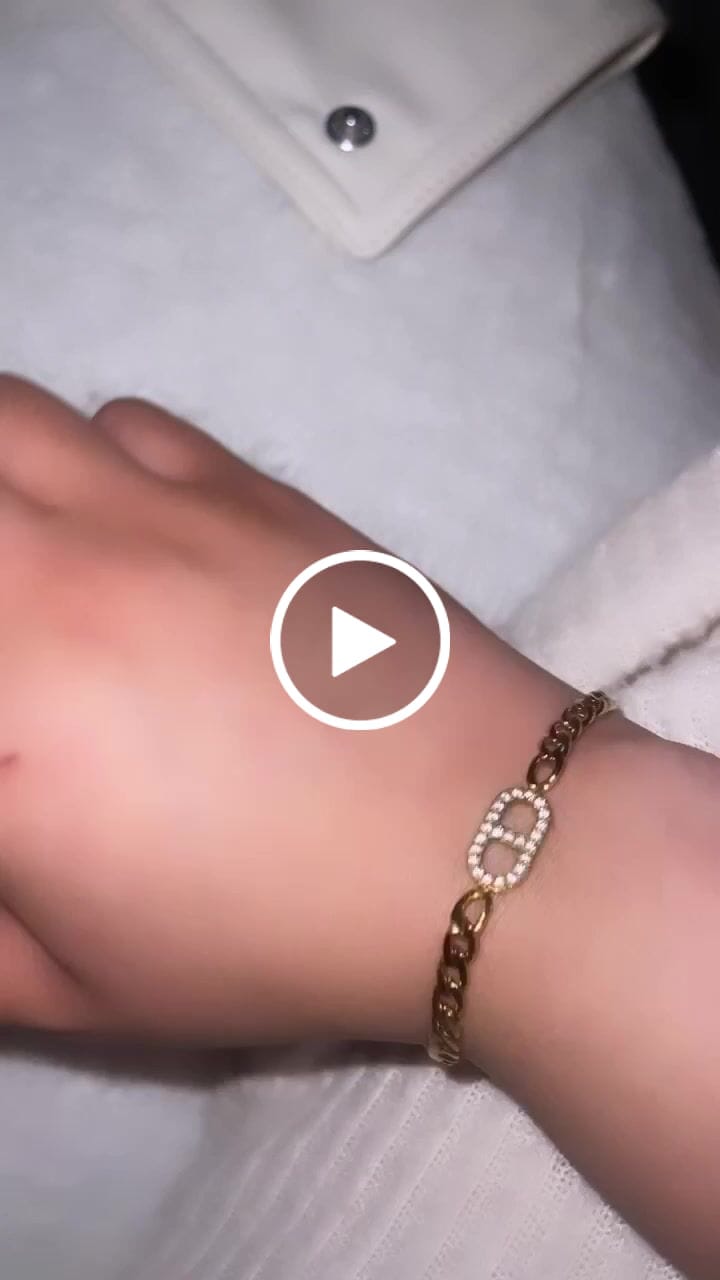 Customer video review of Prestige 2 Armband | 18K vergoldet