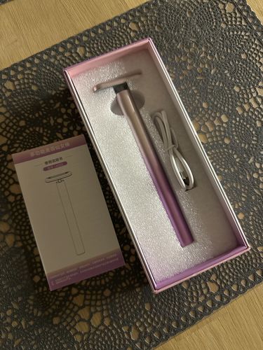 Customer photo review of LUMEVA™ 4 in 1 Renewal Magic Wand