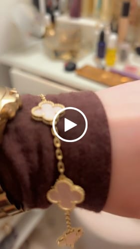 Customer video review of CLOVER 5 PINK MOP GOLD BRACELET