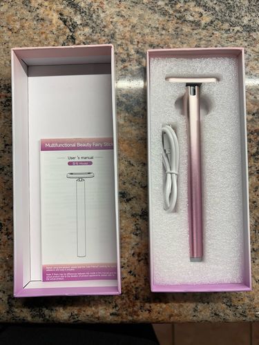 Customer photo review of LUMEVA™ 4 in 1 Renewal Magic Wand