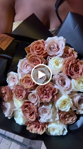 Customer video review of Cappuccino Deluxe Rose Bouquet