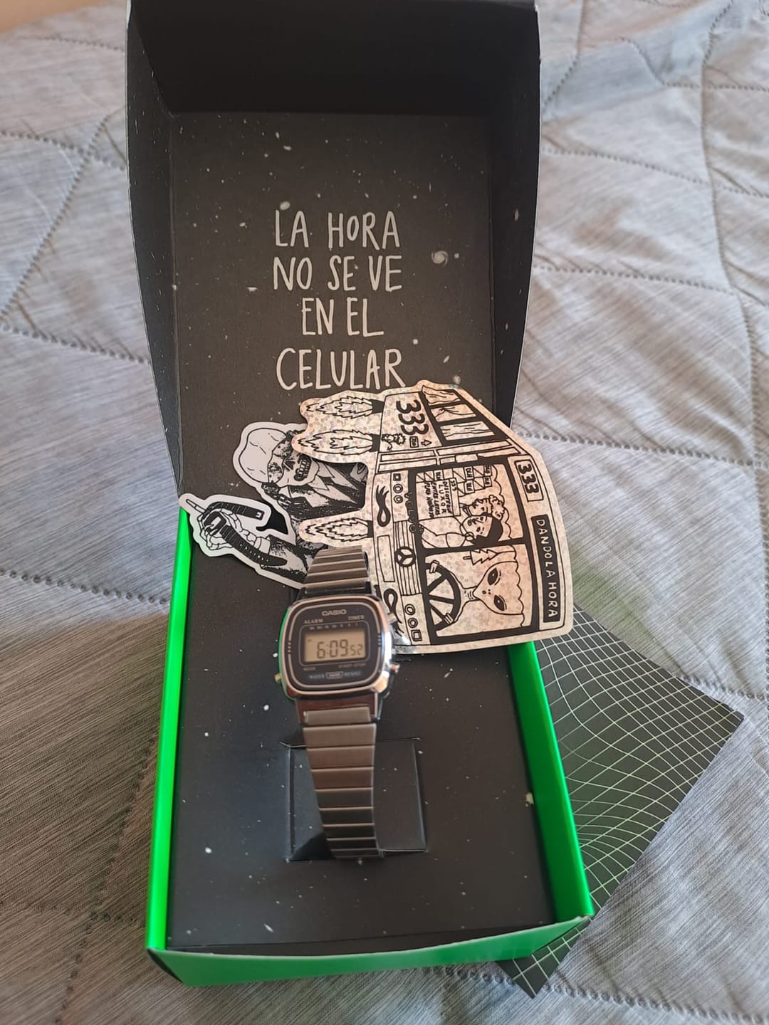 Customer photo review of Reloj Casio Vintage LA670WA-2DF Plateado Azul