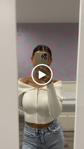 Customer video review of Amor Heart Hoops