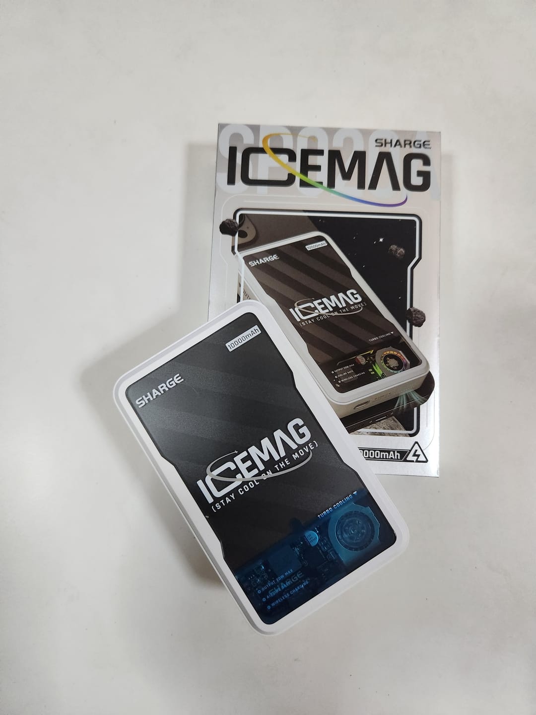 Customer photo review of Sharge ICEMAG 3 (10,000mAh 3A 35W Qi2 Wireless)