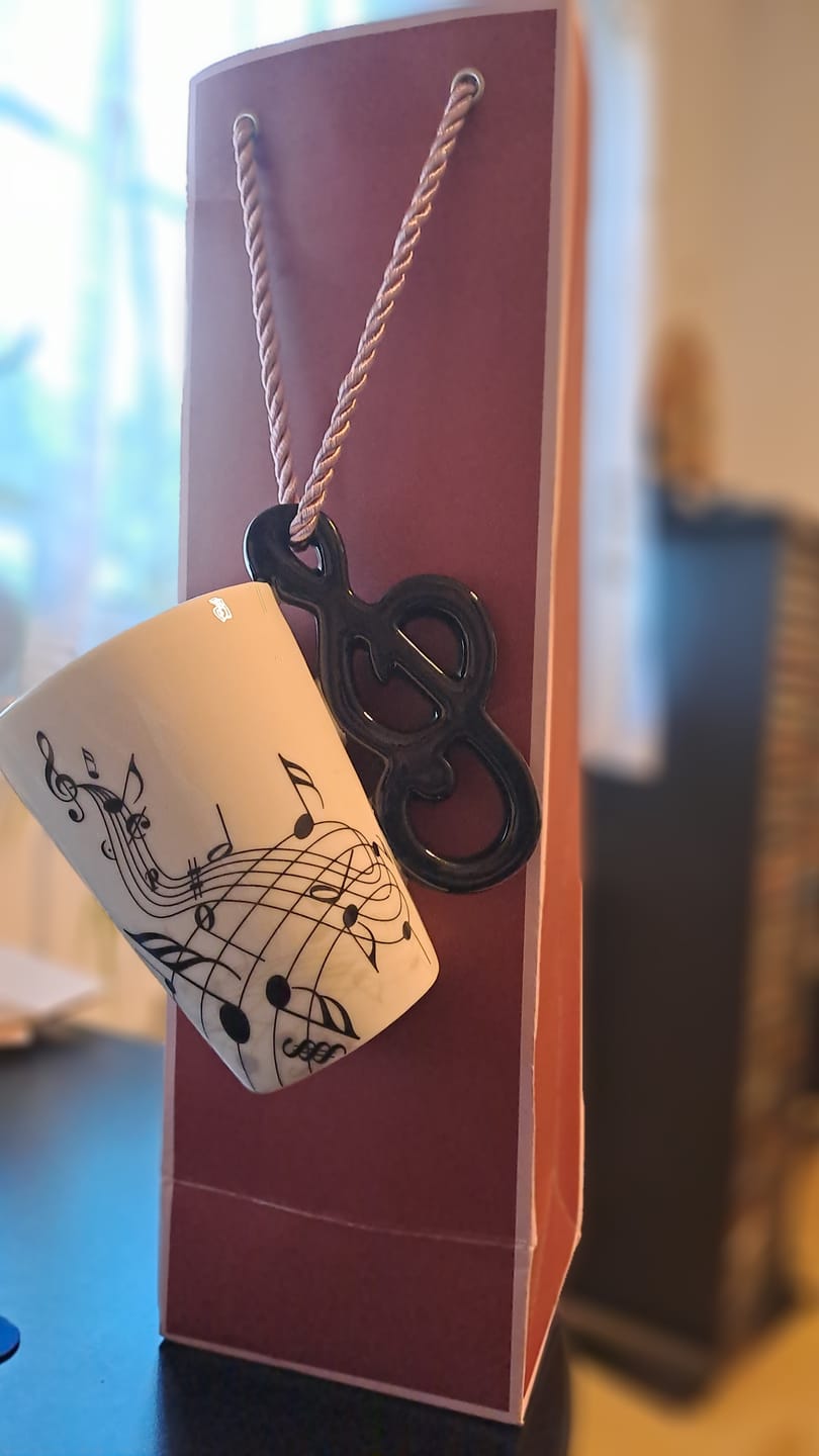 Customer photo review of Originelle Tasse – Violinschlüssel