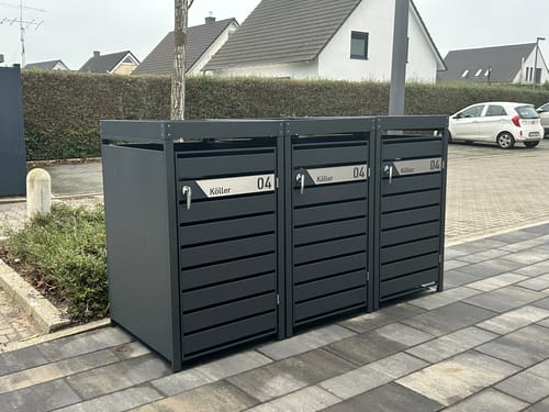 Customer photo review of AlbersDesign Mülltonnenbox MB3 Anthrazit (RAL7016) personalisiert mit Edelstahl-Schild