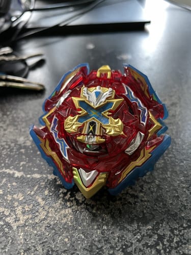Customer photo review of TAKARA TOMY Xiphoid Xcalibur .Sw'-1 Burst Ultimate DB Beyblade  B-200 With Launcher