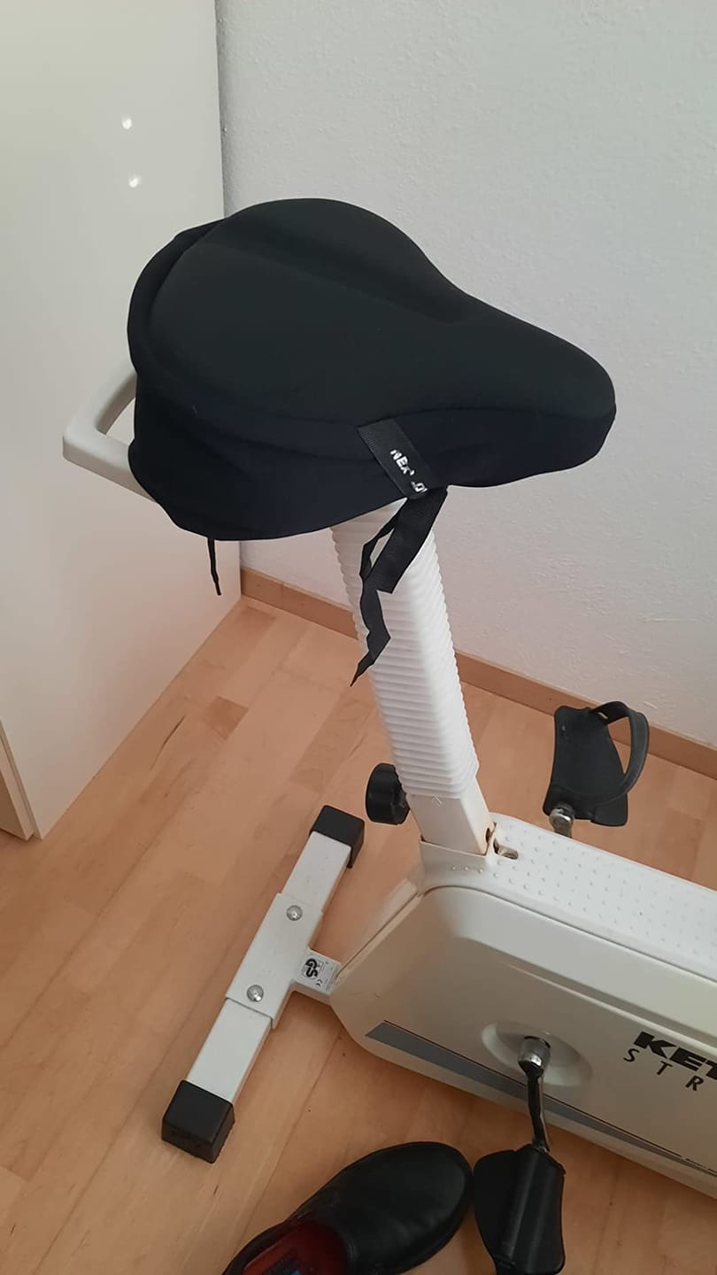 Customer photo review of Gel Sattelbezug mit Memory-Foam -  inkl. Regenschutz