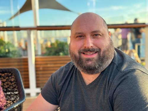 Customer photo review of Home of the Good Burger – KUNUFLEX Short Sleeve Shirt