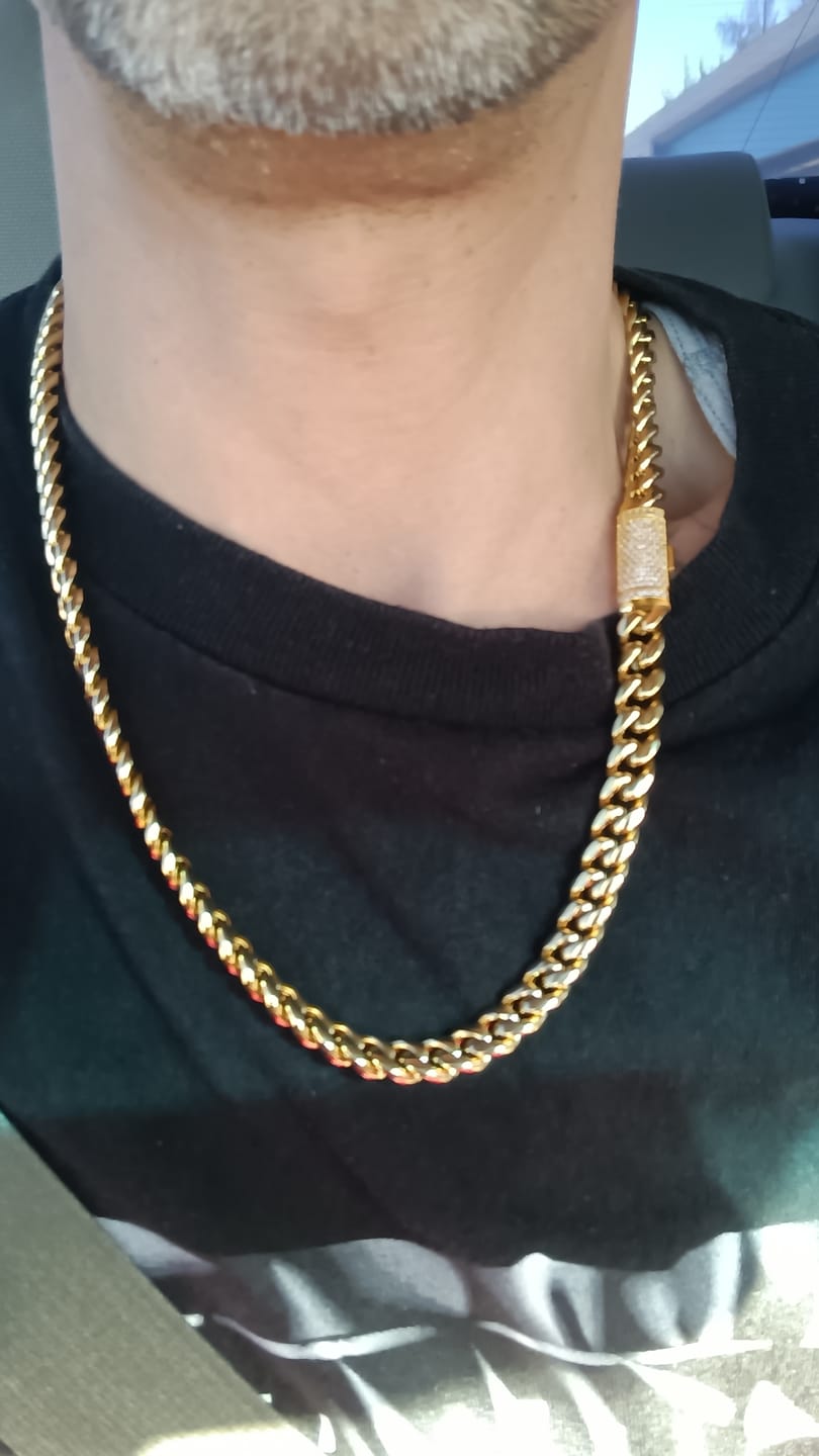 Customer photo review of VVS Moissanite Miami Cuban Chain Steel / .925 Silver