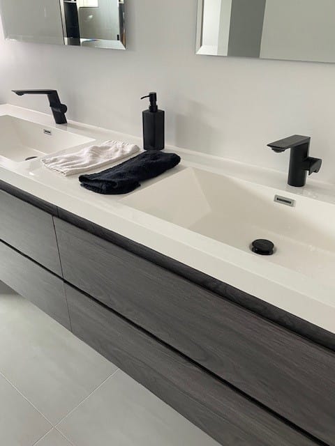 Customer photo review of Kissinger modern bathroom faucet single handle single hole