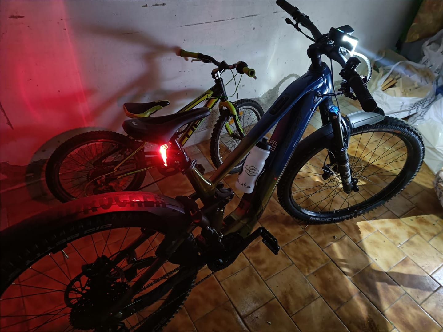 Customer photo review of Fahrradlicht Set LightPro - mit LightSense Sensor