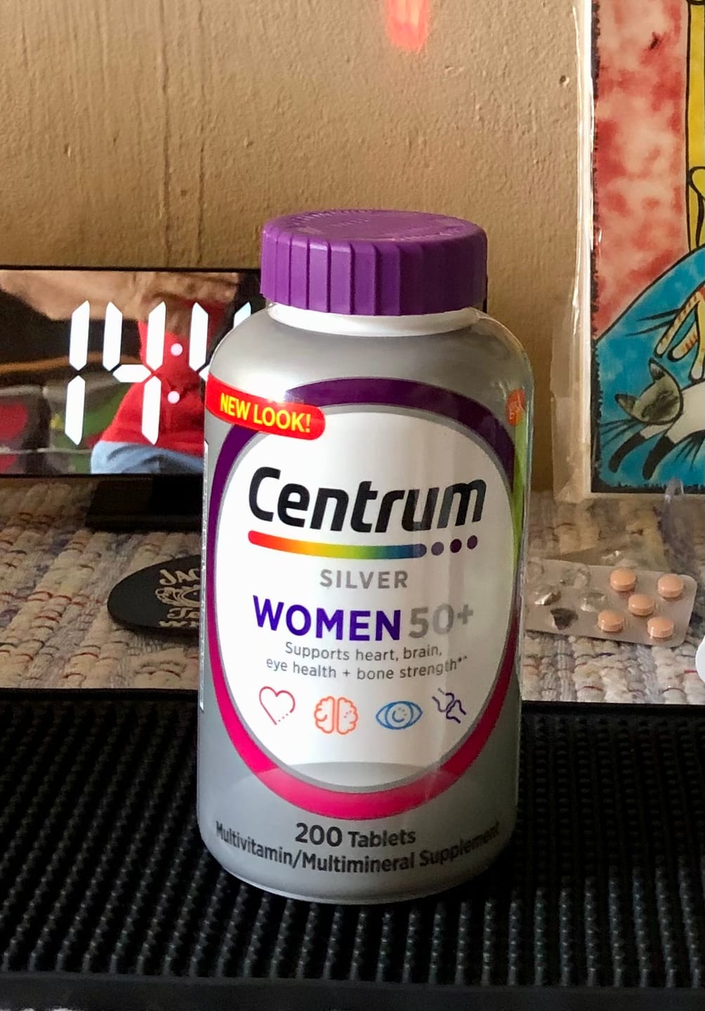 Customer photo review of Centrum Silver - Multivitamina para Mulheres acima de 50 anos (275 Caps)