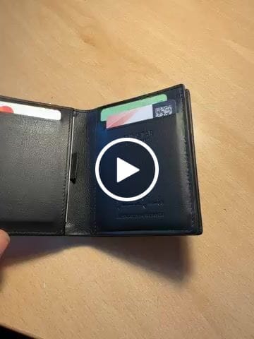 Customer video review of Slimstar FC Bayern München Edition with large coin pocket