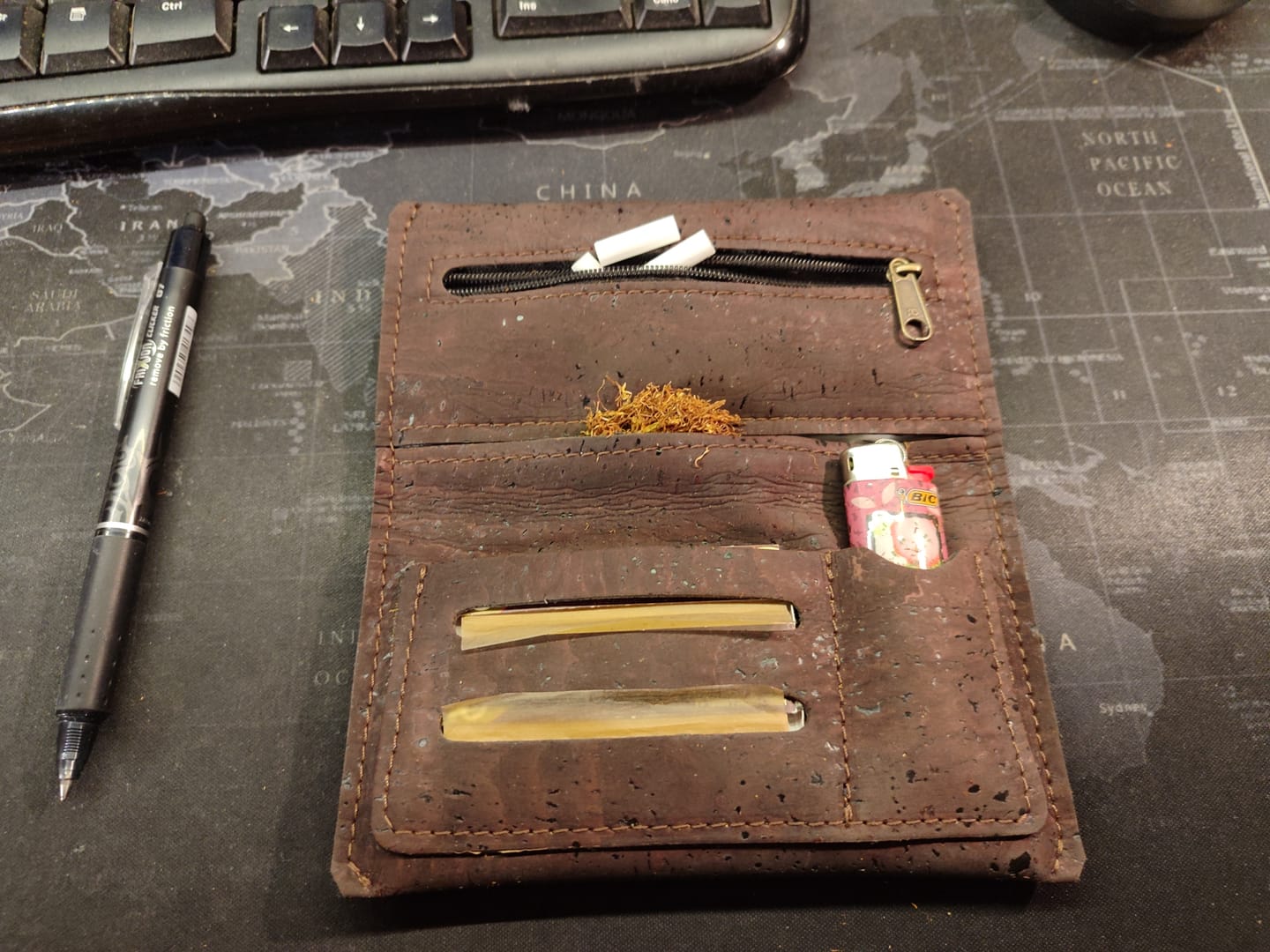 Customer photo review of Leder-Tabaktasche Sintra