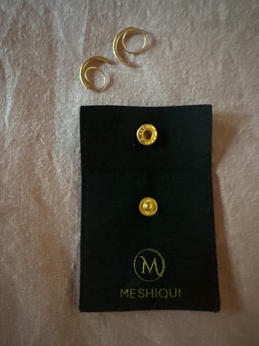 Customer photo review of The Lou Earring