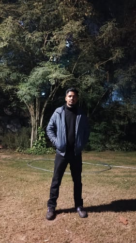 Customer photo review of ZOON black purple red Men's casual sneaker